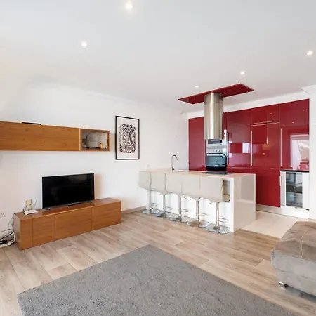 3 Bedrooms Heated Pool
