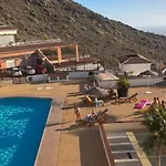 3 Bedrooms Heated Pool Lejlighed